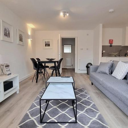 Roomspace Serviced Apartments - Kew Bridge Court ลอนดอน ภายนอก รูปภาพ
