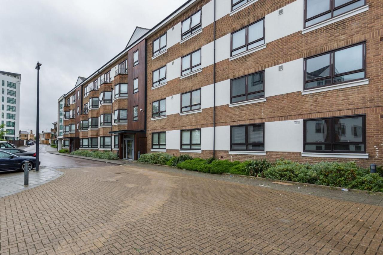Roomspace Serviced Apartments - Kew Bridge Court ลอนดอน ภายนอก รูปภาพ