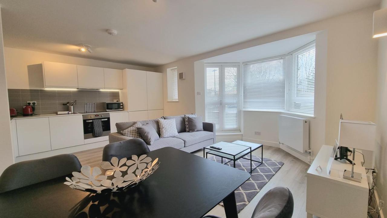 Roomspace Serviced Apartments - Kew Bridge Court ลอนดอน ภายนอก รูปภาพ